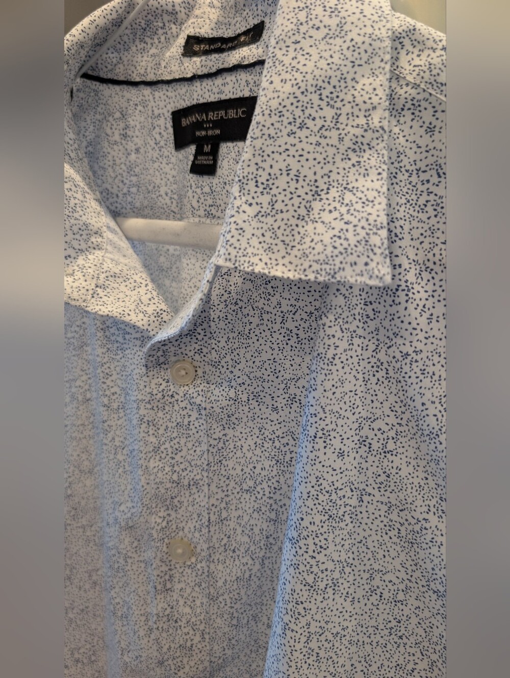 Banana Republic Non Iron Button Down Standard Fit